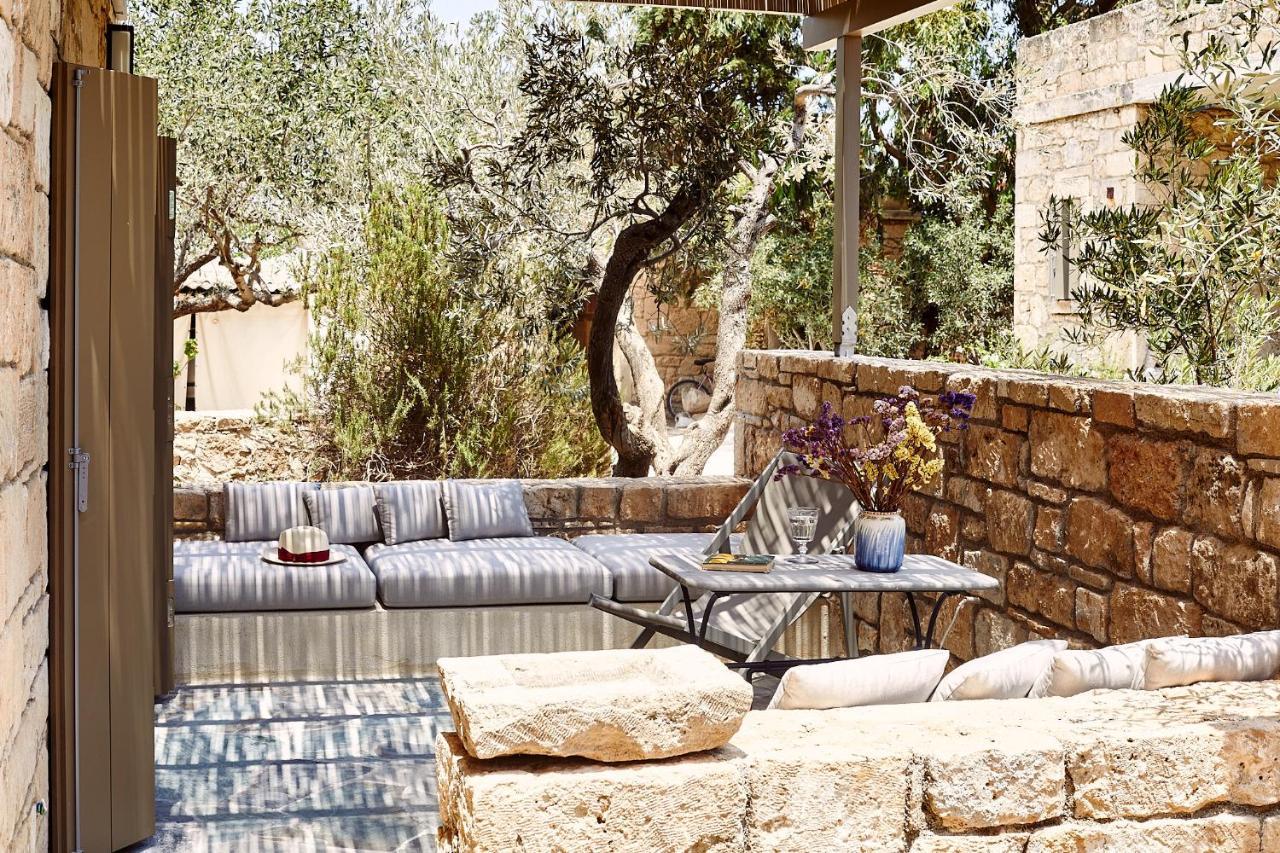 Nikolaou Art Residence Aegina 外观 照片