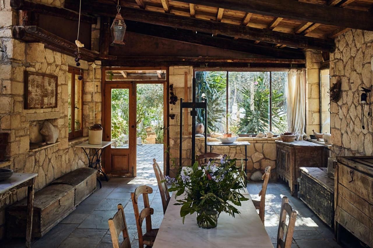 Nikolaou Art Residence Aegina 外观 照片