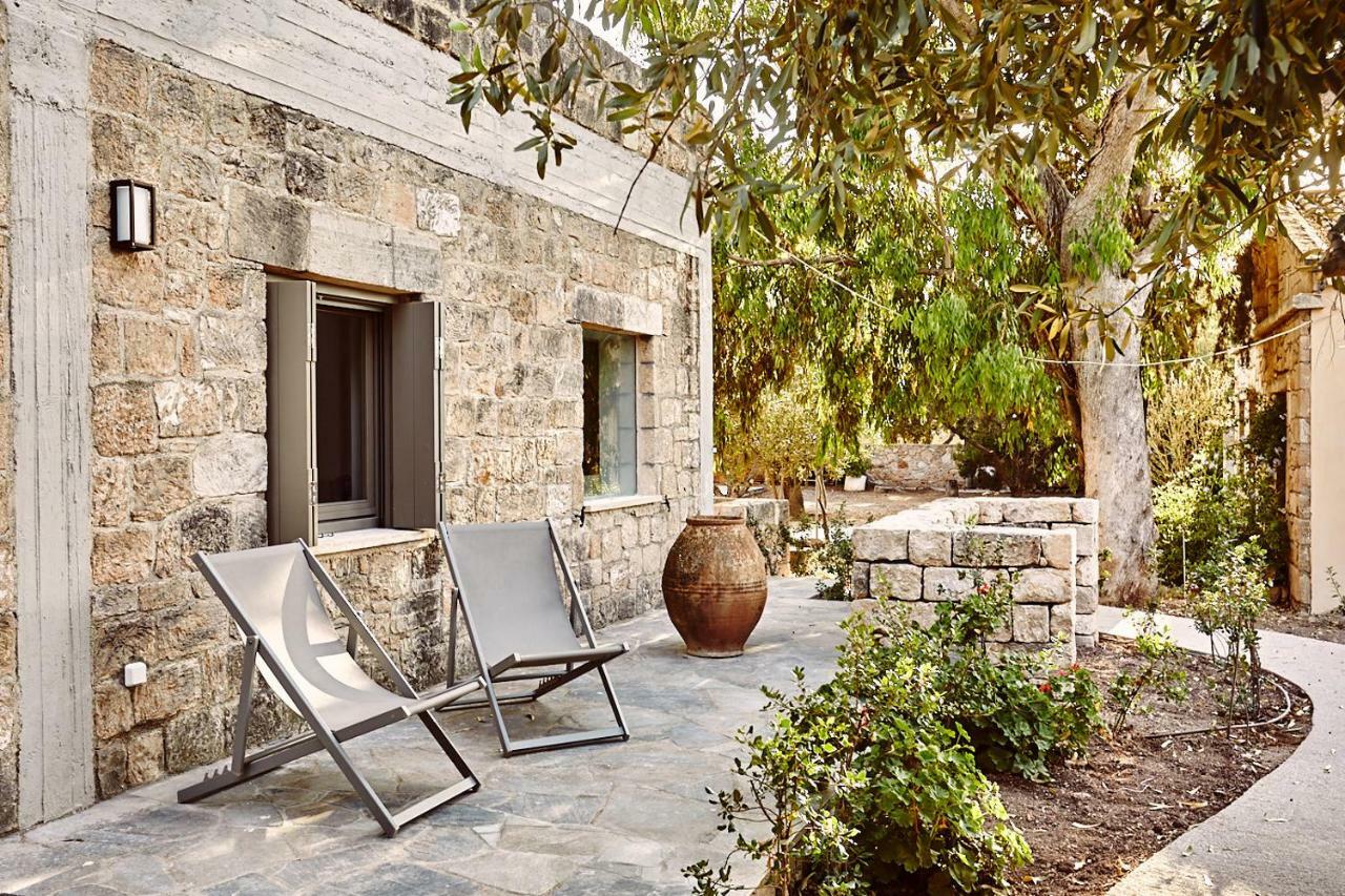 Nikolaou Art Residence Aegina 外观 照片