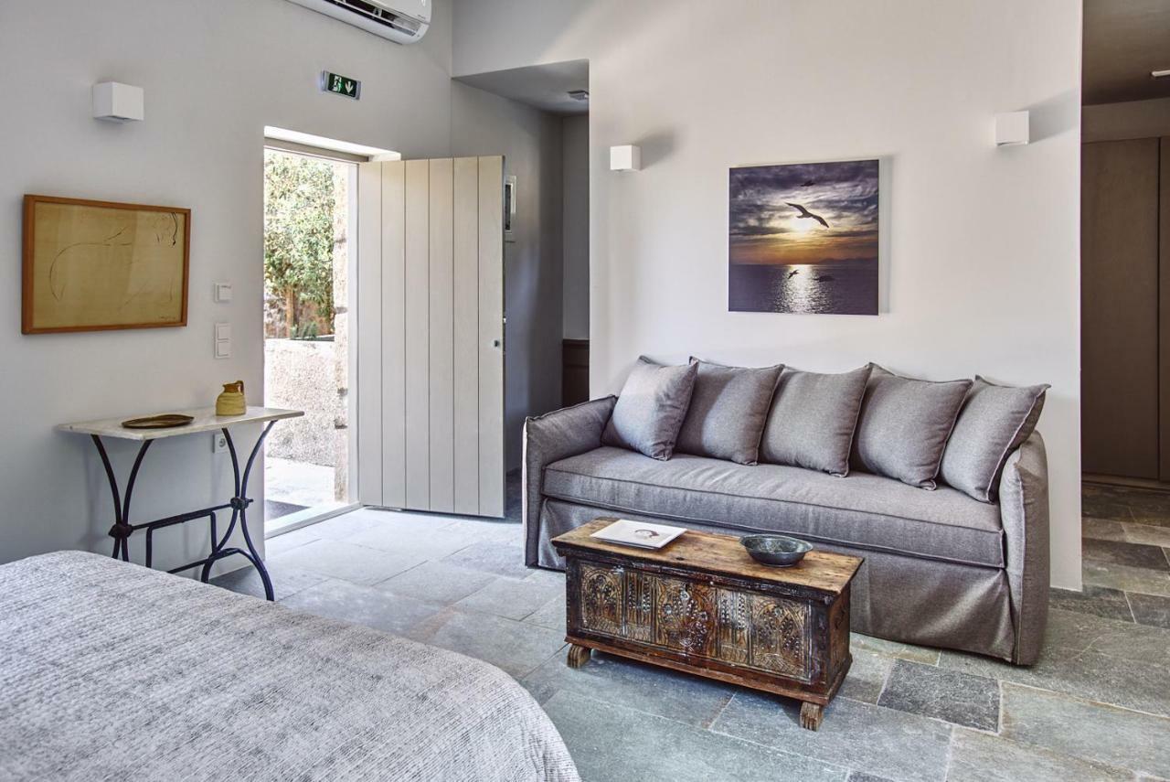 Nikolaou Art Residence Aegina 外观 照片